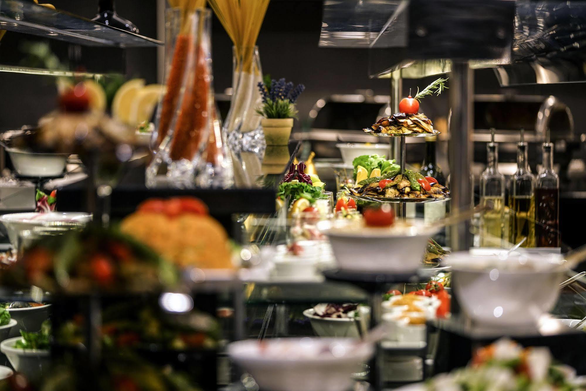 Hilton Garden Inn Eskişehir Ngoại thất bức ảnh